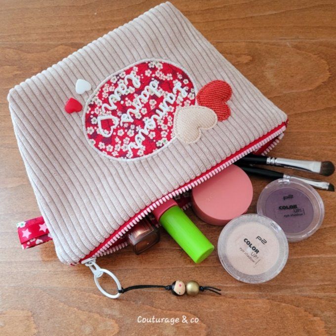 Trousse Personnalisée « L’Amour dans l’Air »